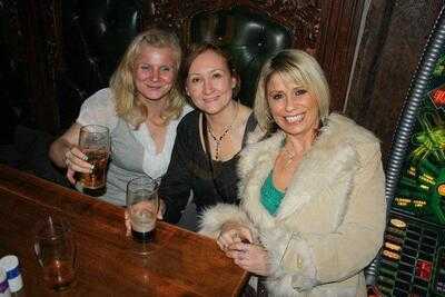 Ganley's Irish Bar And Restaurant