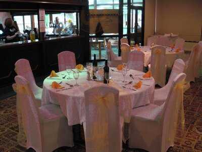 Islwyn Indoor Bowls Club & Restaurant