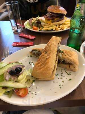 La Menta Cafe Bistro