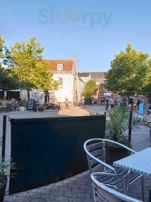 Jesters Cafe & Bistro