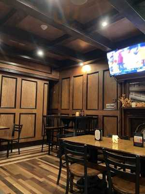 Public House & Restaurant