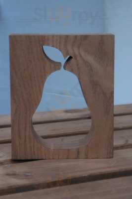 Pear Tree Produce Cafe