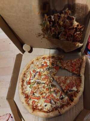 Domino's Pizza - London - Gants Hill