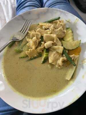 Giggling Squid - Brentwood