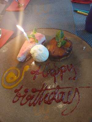 Giggling Squid - Brentwood