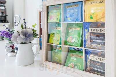 The White Napkin Restaurant