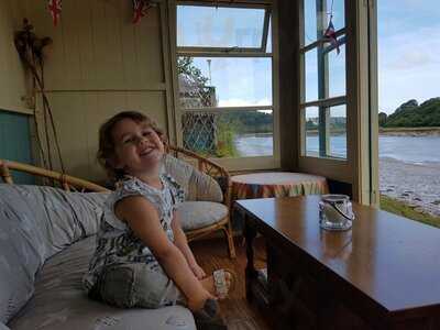 Riverside Restaurant