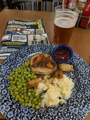 The Guildhall And Linen Exchange