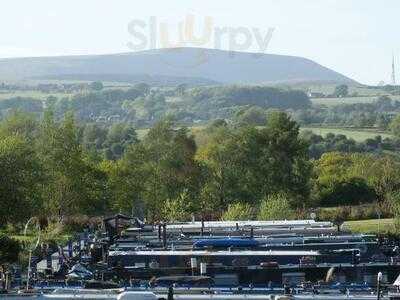 The Kingfisher – Waterside Bar And Bistro