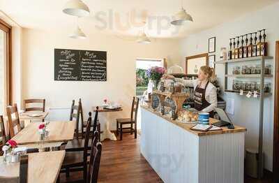 Farm Made Tearooms