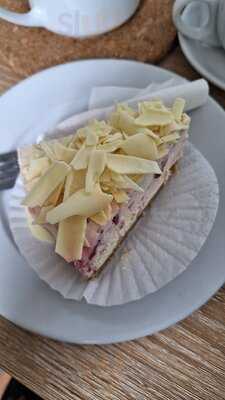 Lindsey's Cake And Dessert Shop