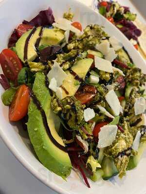 Amy's Courtyard Cafe & Gallery