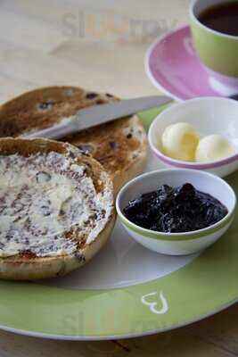 Beatons Tearooms & Bookshop - Wellington