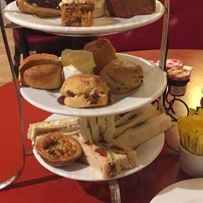 Patisserie Valerie Sutton