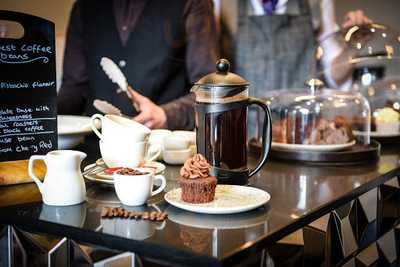 The Art Cafe At Charles Roe House