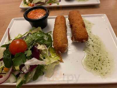 La Banca Italian Restaurant