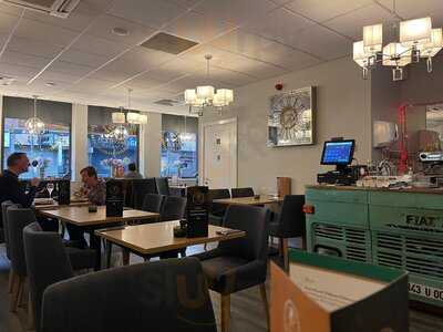 La Banca Italian Restaurant