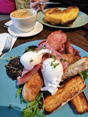 The Guillemot Kitchen Cafe And Winebar