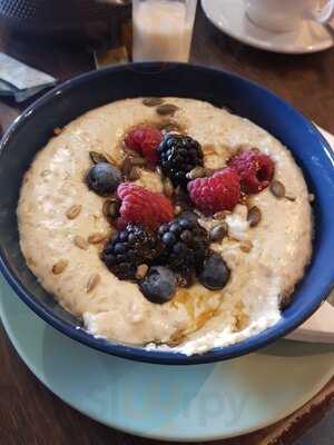 The Guillemot Kitchen Cafe And Winebar