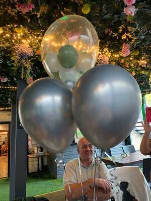 The Dudley Arms Pub And Restuarant