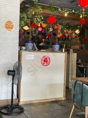 Mui & Koko Noodle Bar Restaurant