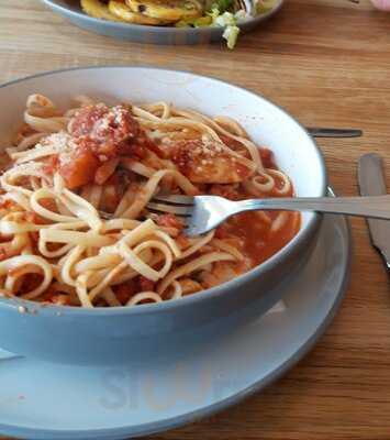 Ossie's Best Fish And Chips Tankerton