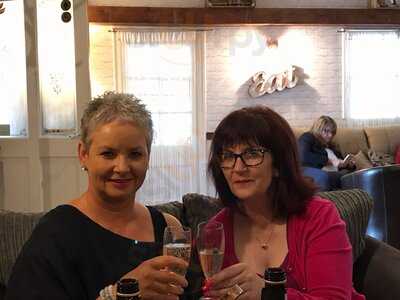 Merrimans Lounge & Restaurant