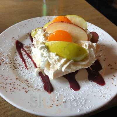 Bellinis Bar & Restaurant