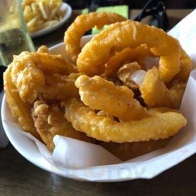 Bellinis Bar & Restaurant