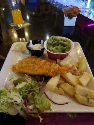 Bellinis Bar & Restaurant