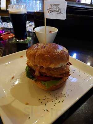 Bellinis Bar & Restaurant