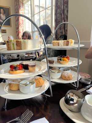 Mary Beale Restaurant & Terrace Bar