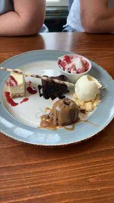 Moorhen - Pub & Grill