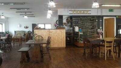 The Sun Pier Riverside Cafe