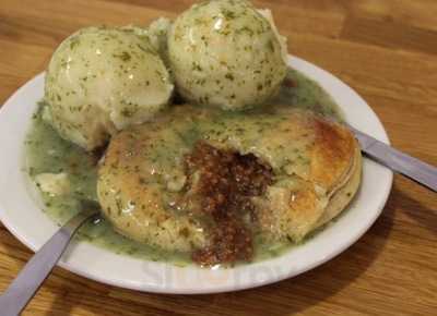 Mack's Pie & Mash