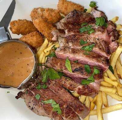 Jollies At The Hilltop