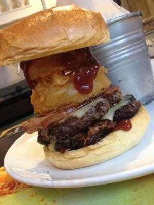 Jollies At The Hilltop