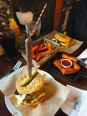 Monterey Jack's Paisley