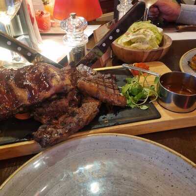 Miller & Carter Harlow