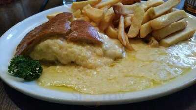 The Swan With Two Necks