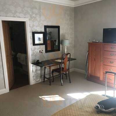 Mabie House Hotel- Bar & Restaurant