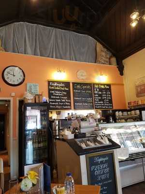 Knightingales Of Grantham