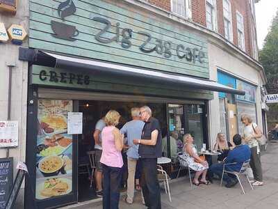 Zig Zag Cafe