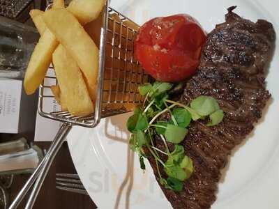 Squires Restaurant At Bridgewood Manor