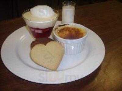 Squires Restaurant At Bridgewood Manor