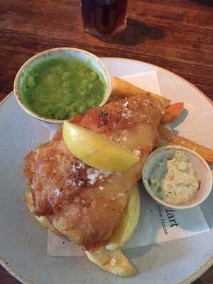 Courtyard Bar At The White Hart Hotel