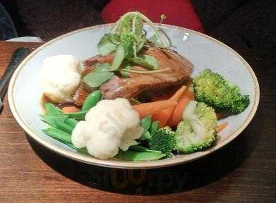 Courtyard Bar At The White Hart Hotel