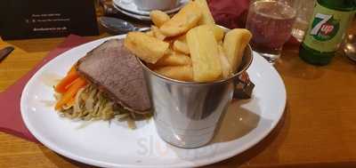 Garvey's Bar & Restaurant