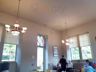 Easterbrook Bistro, Bar & Spa