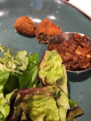 Hams Hame Pub & Grill